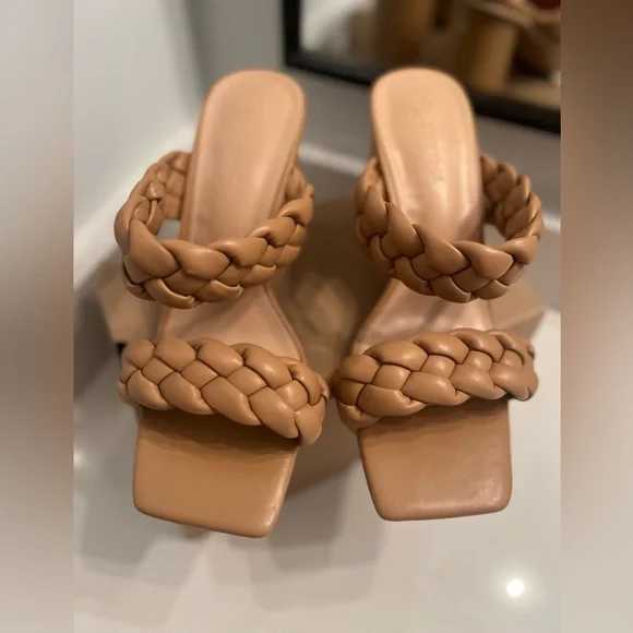 Braided Tan Heeled Sandals - Picture 4 of 8
